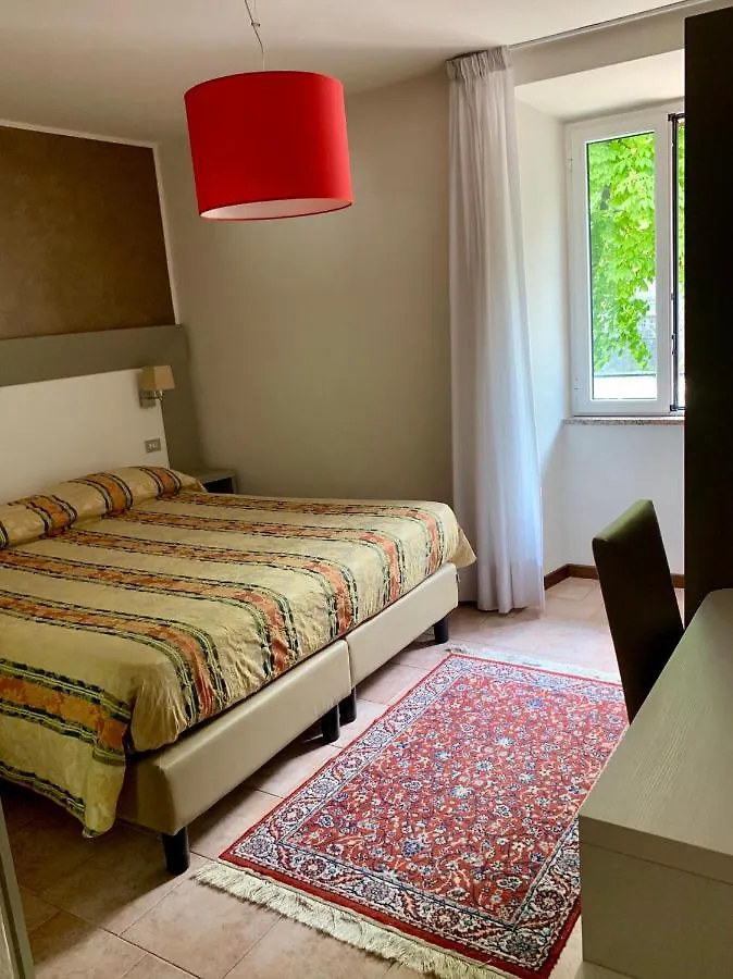 Hotel Centrale San Pellegrino Terme 3*,